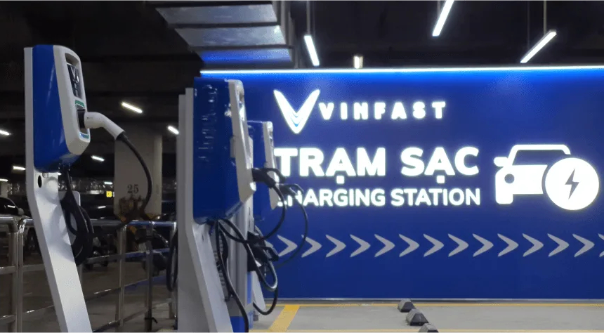Trạm sạc pin